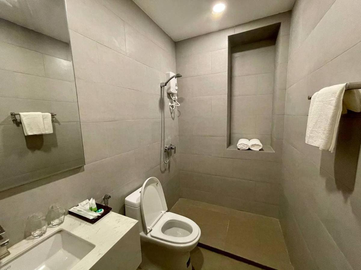 Ss Hotel & Residence Sihanoukville Extérieur photo